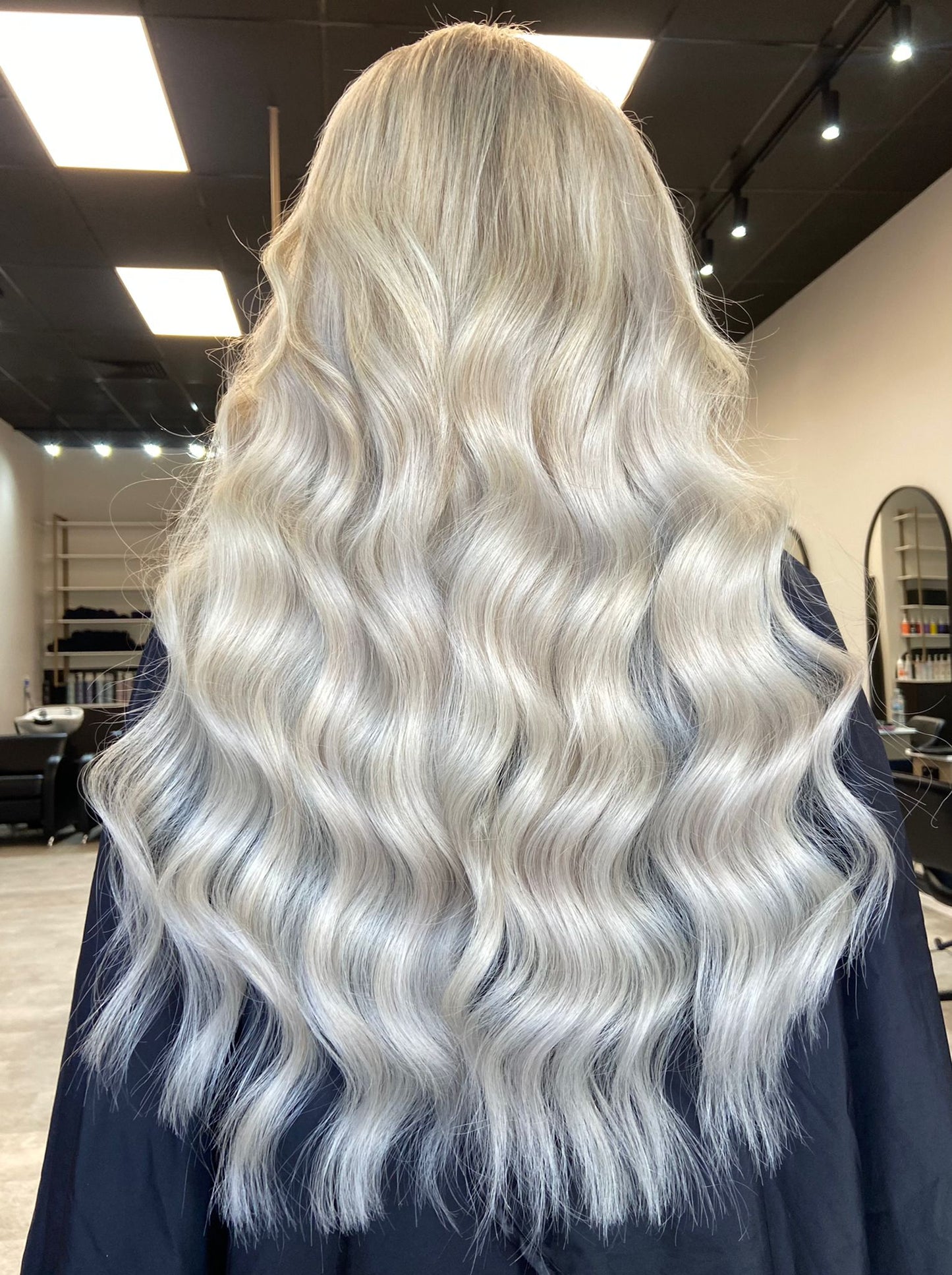 Classic Weft 120gm (26") #10 Light Blonde